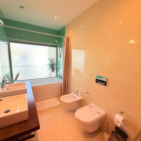 The Flow House - Arade River דירה